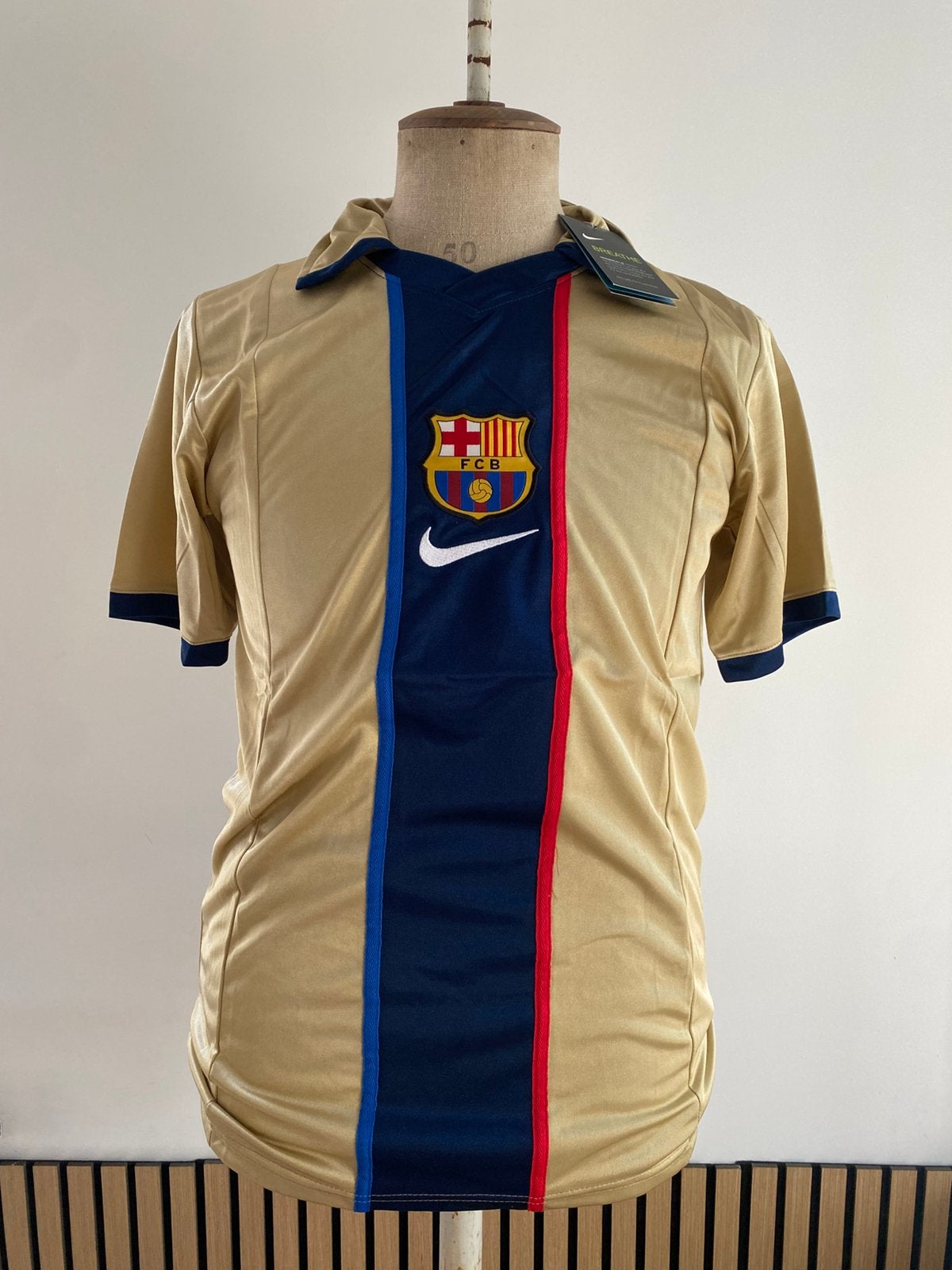 Barcelona voetbalshirt seizoen 2001-2002 maat M, Sport en Fitness, Maat M, Ophalen of Verzenden, Nieuw, Shirt