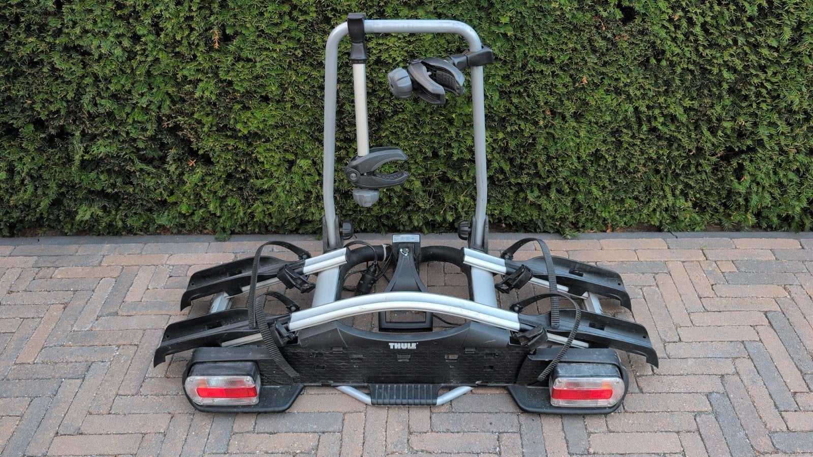Thule EuroWay G2 921 kantelbare fietsendrager voor 2 fietsen, Gebruikt, Ophalen of Verzenden, 2 fietsen, Trekhaakdrager