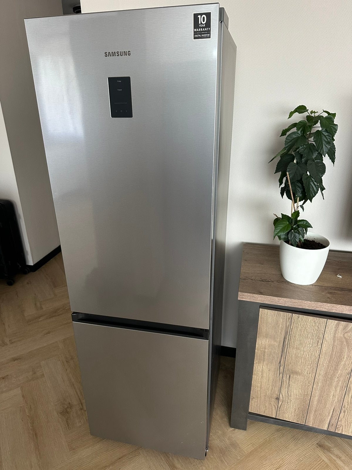 Samsung RB34T670DSA koel-vriescombinatie - 344L - NO FROST