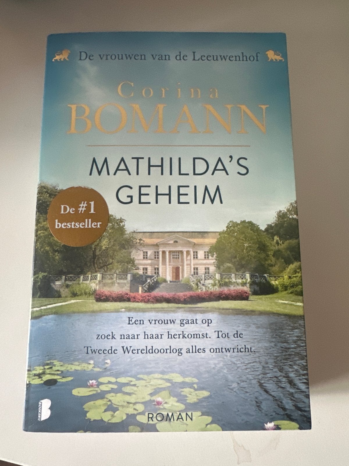 Mathilda's Geheim - Corina Bomann (De vrouwen van de Leeuwen, Boeken, Ophalen of Verzenden, Zo goed als nieuw, Nederland
