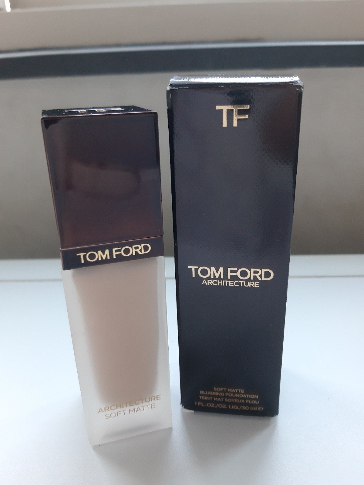 Tom Ford Soft Matte Foundation Kleur 5.6 Ivory Beige, Beige, Nieuw, Make-up, Verzenden