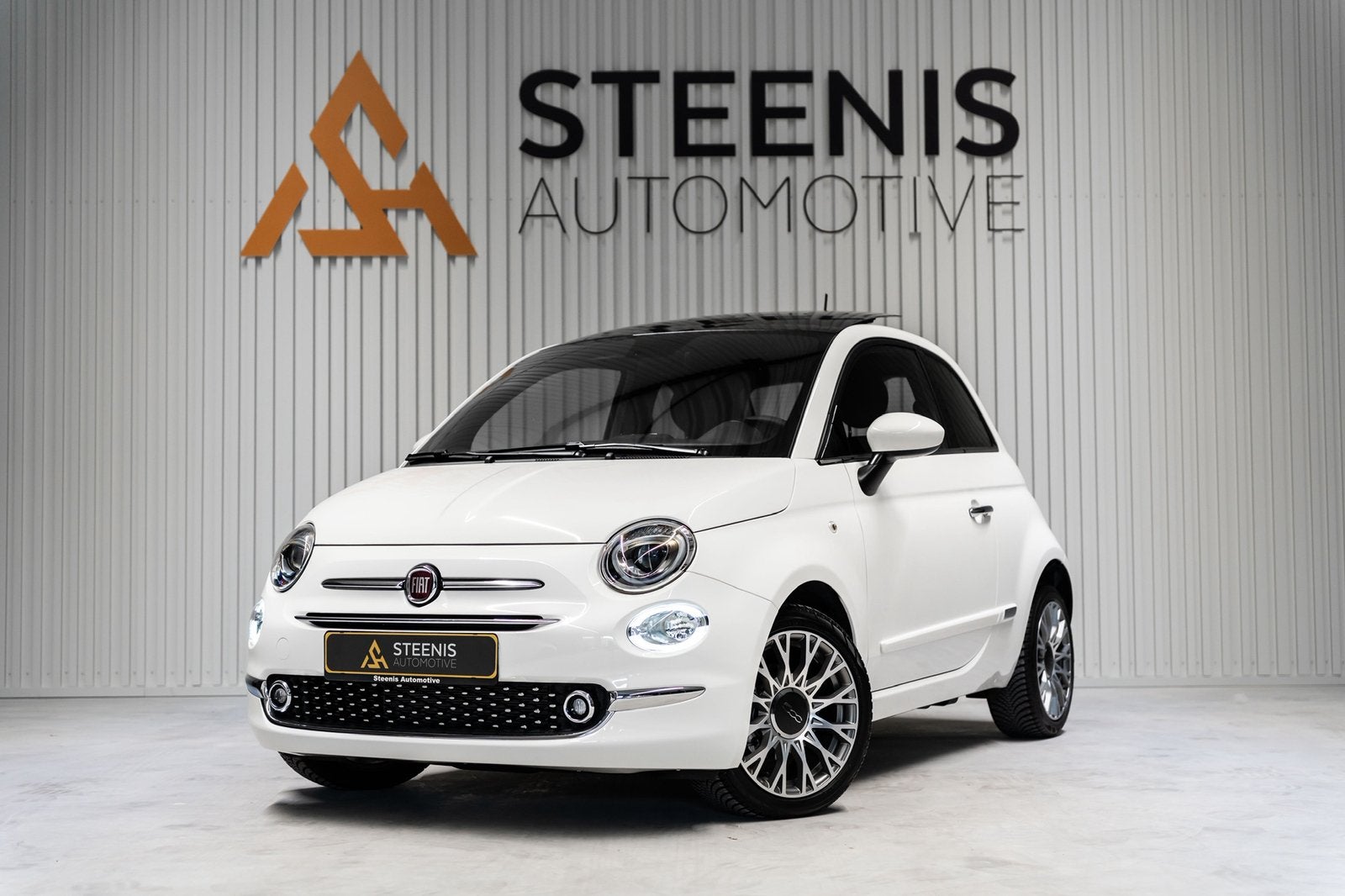 Fiat 500 hybrid star met slechts 3000km nieuwstaat!, Auto's, Voorwielaandrijving, Parkeersensor, Wit, Handgeschakeld