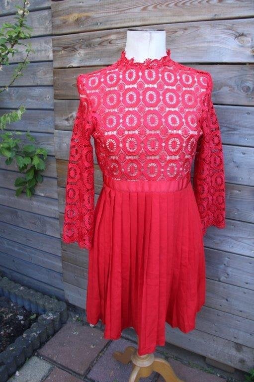 Jurk rood kant Little Mistress mt 40 Vaste prijs, Kleding | Dames, Jurken, Maat 38/40 (M), Ophalen of Verzenden, Zo goed als nieuw