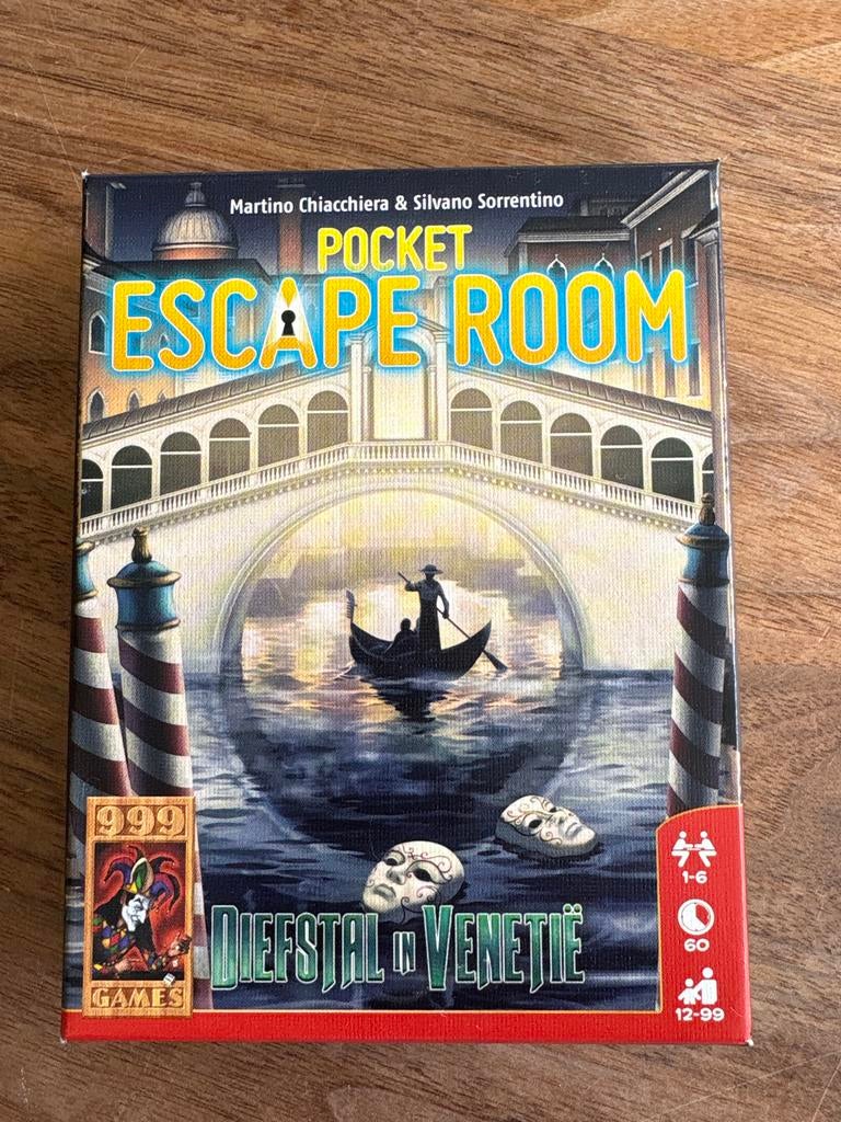 Pocket Escape Room: Diefstal in Venetië (Zo goed als nieuw), Hobby en Vrije tijd, Gezelschapsspellen | Bordspellen, Een of twee spelers
