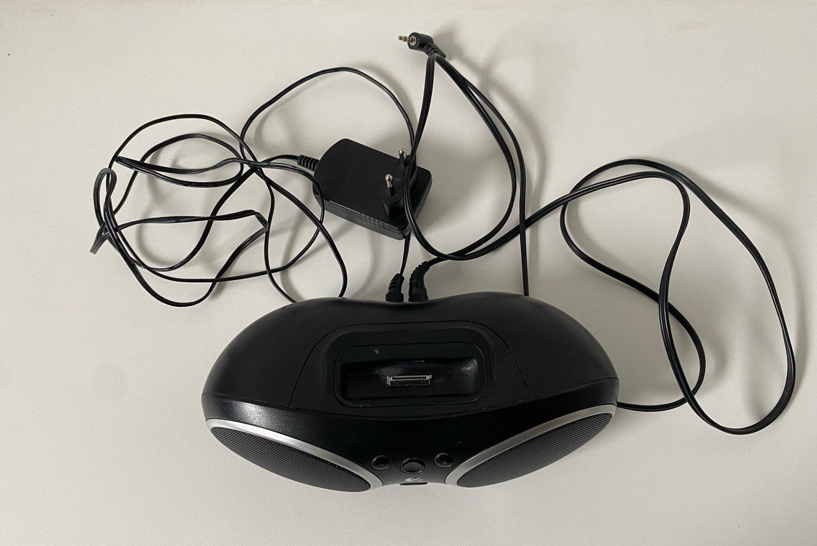 Logitech Geluidsbox voor iPod en andere audiobronnen, Gebruikt, Logitech, Ophalen of Verzenden, Draagbare speaker