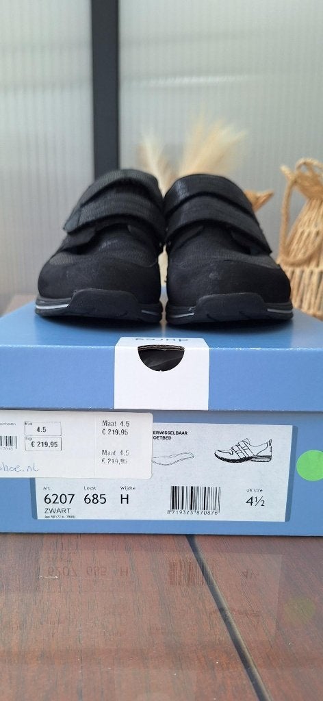Durea zwarte klittenbandschoenen mt 37.5, Kleding | Dames, Schoenen, Durea, Zwart, Ophalen of Verzenden, Sneakers of Gympen