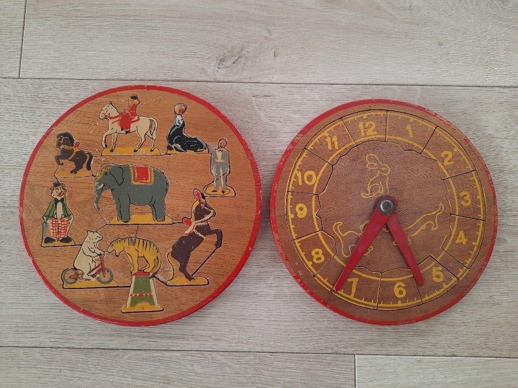 Twee oude ronde houten puzzels kinderen jigsaw, Gebruikt, 10 tot 50 stukjes, Ophalen of Verzenden, Van hout