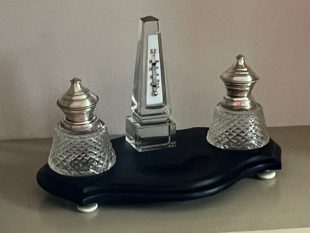 INKTSTEL KRISTAL/ZILVER MET OBELISK/THERMOMETER OP PLATEAU, Ophalen of Verzenden, Zilver