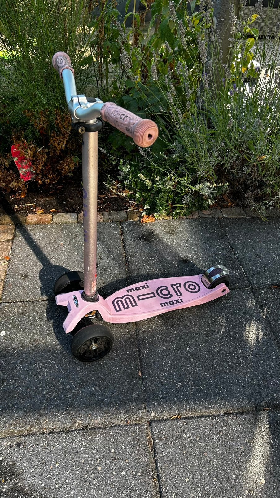 Micro step maxi deluxe pro roze, Fietsen en Brommers, Steps, Ophalen, Gebruikt, Gewone step