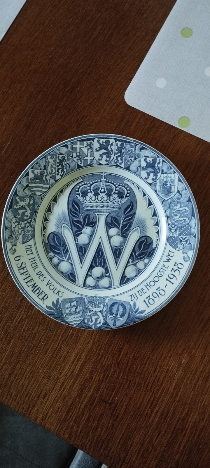 Wilhelmina herdenkings wandbord, Ophalen, Gebruikt, Servies