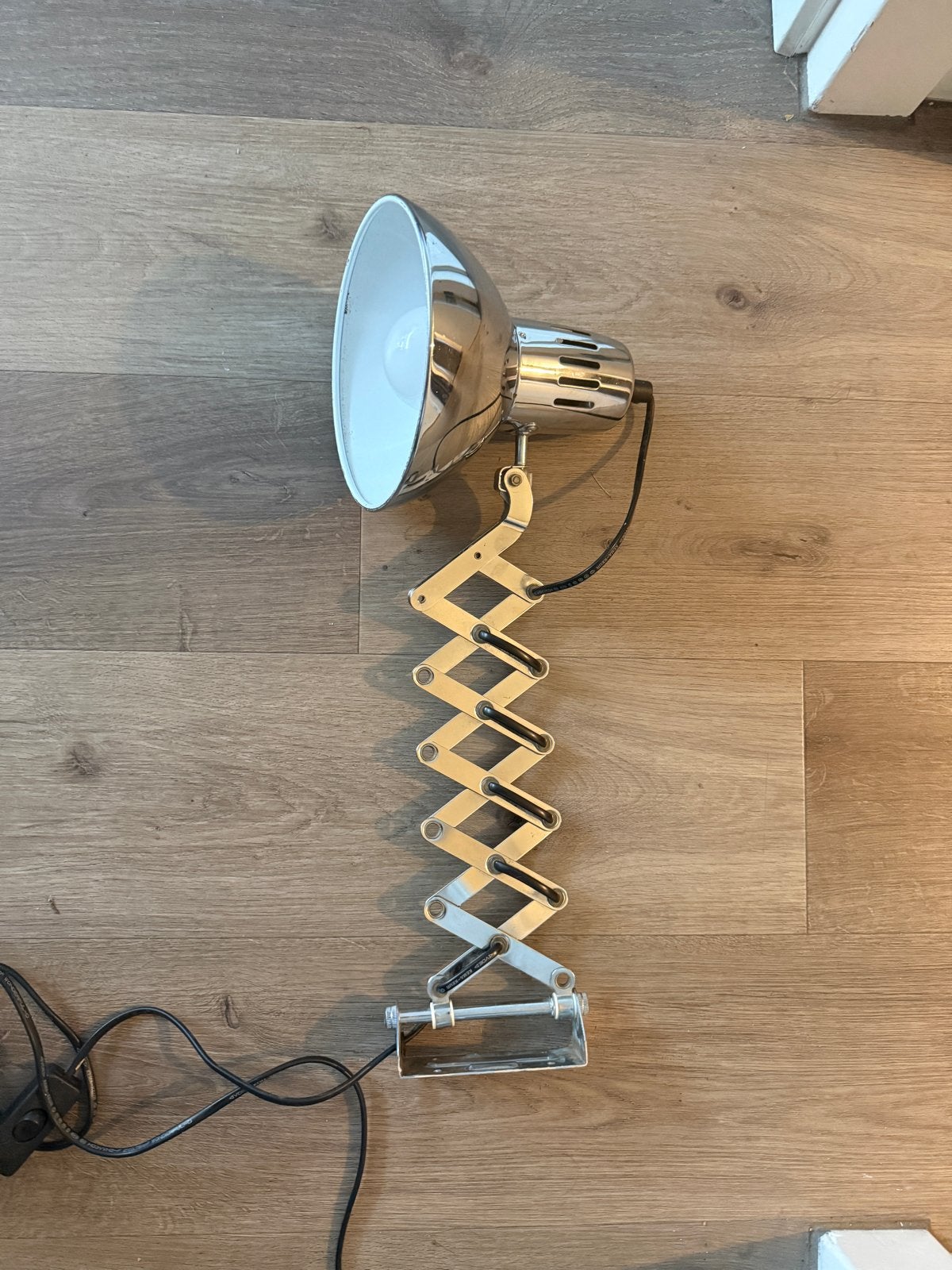 IKEA Wandlamp met uitschuifbare arm - Chroom, Huis en Inrichting, Gebruikt, IKEA, E14 (klein), Ophalen of Verzenden