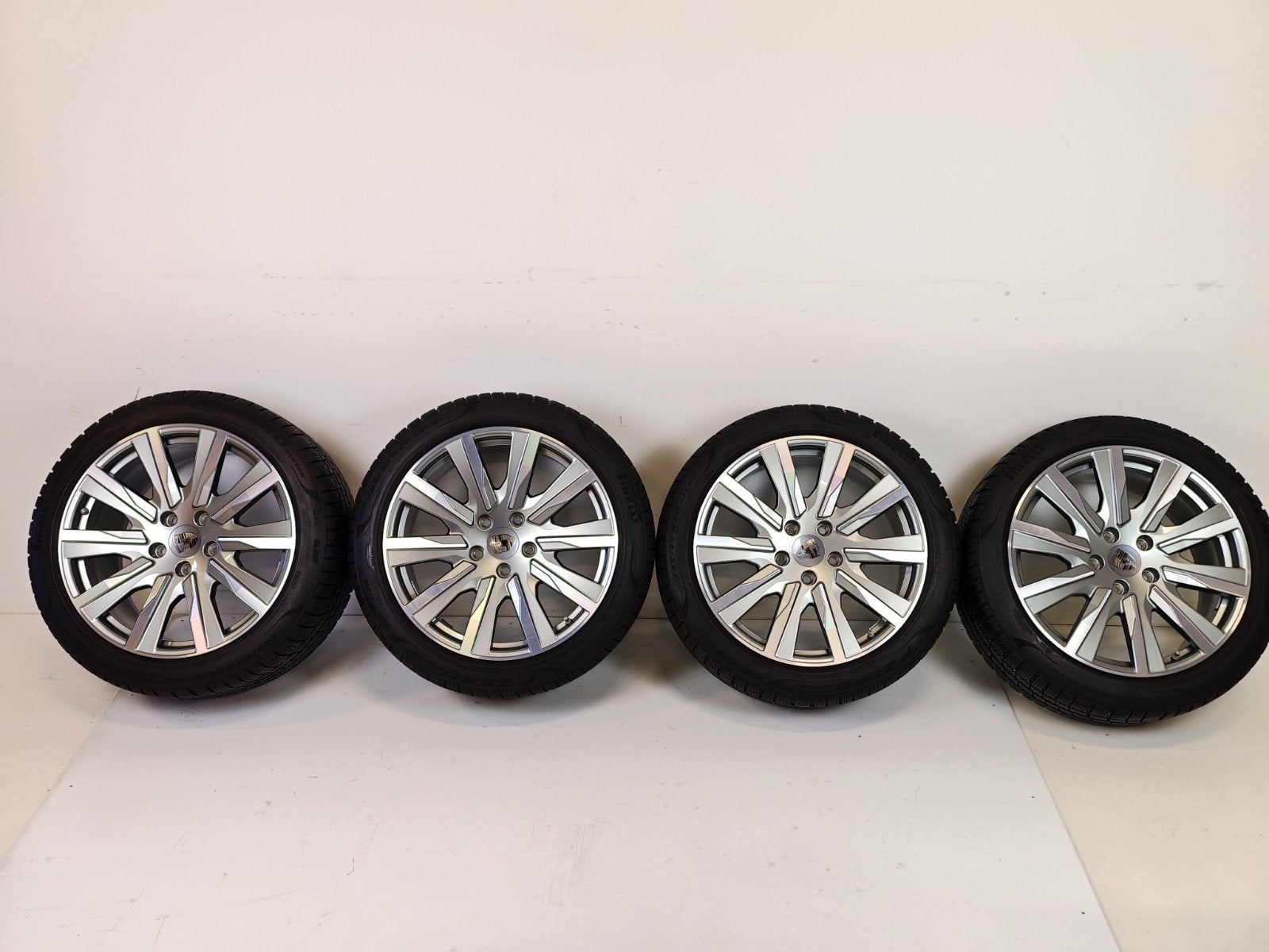 Porsche Velgen 245 45 R20, 285 40 R20, banden, Auto-onderdelen, 275 mm, Banden en Velgen, 20 inch, Winterbanden
