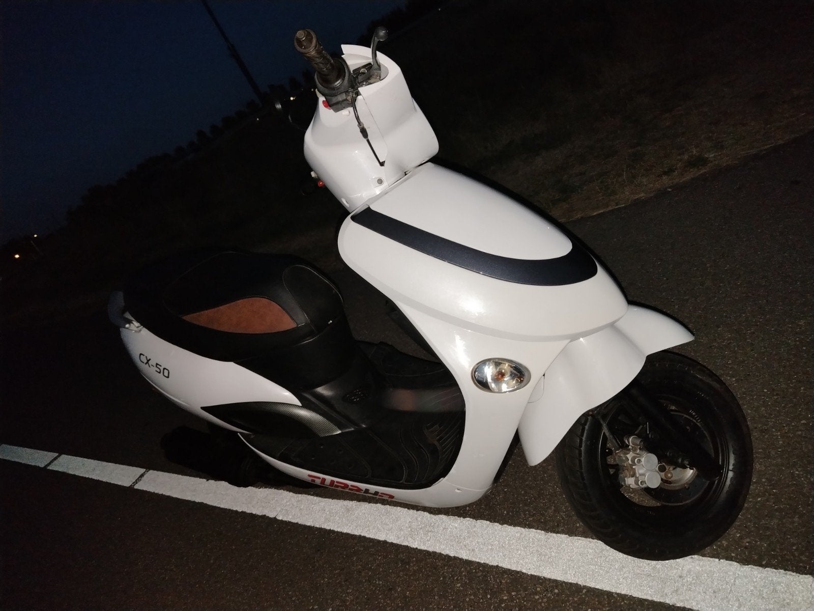 Turbho CX 50cc 4T Scooter geel kenteken - goed onderhouden, Fietsen en Brommers, Gebruikt, Benzine, Ophalen, Overige merken