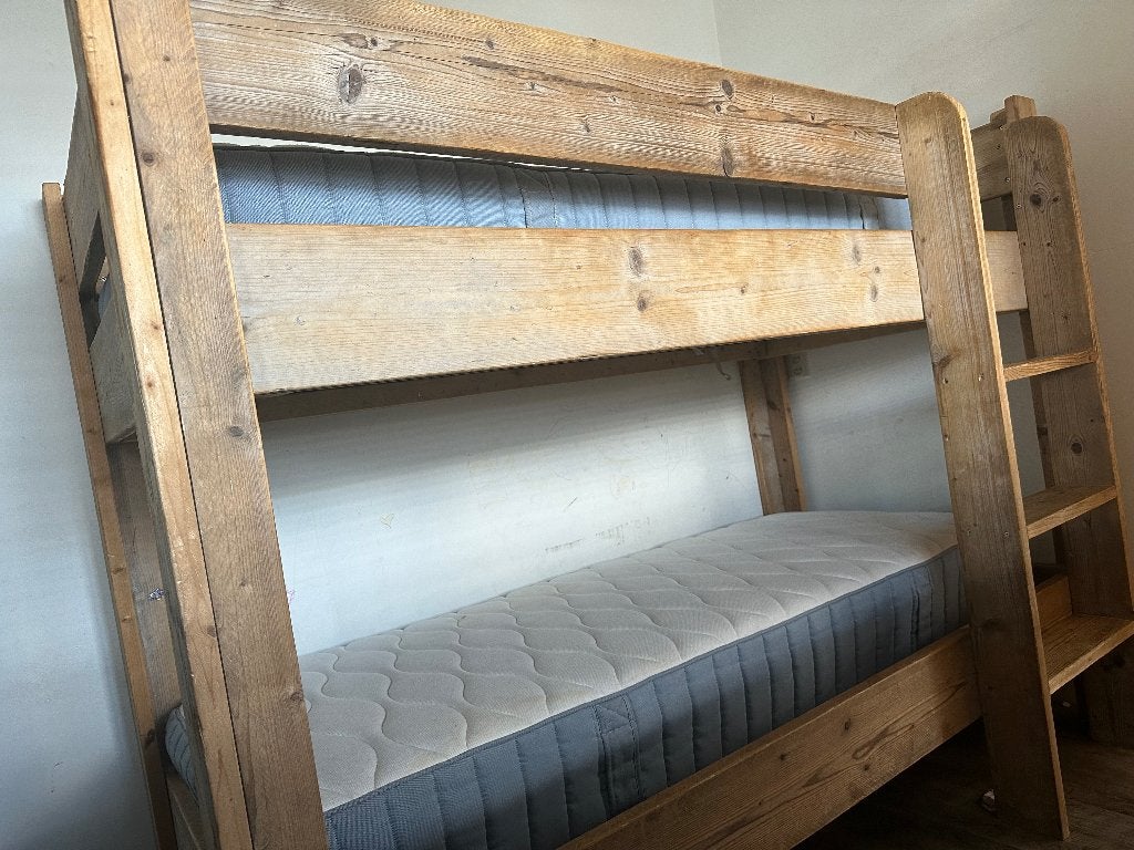 Steingerhout stapelbed, Huis en Inrichting, Ophalen, Gebruikt, 90 cm, Tweepersoons