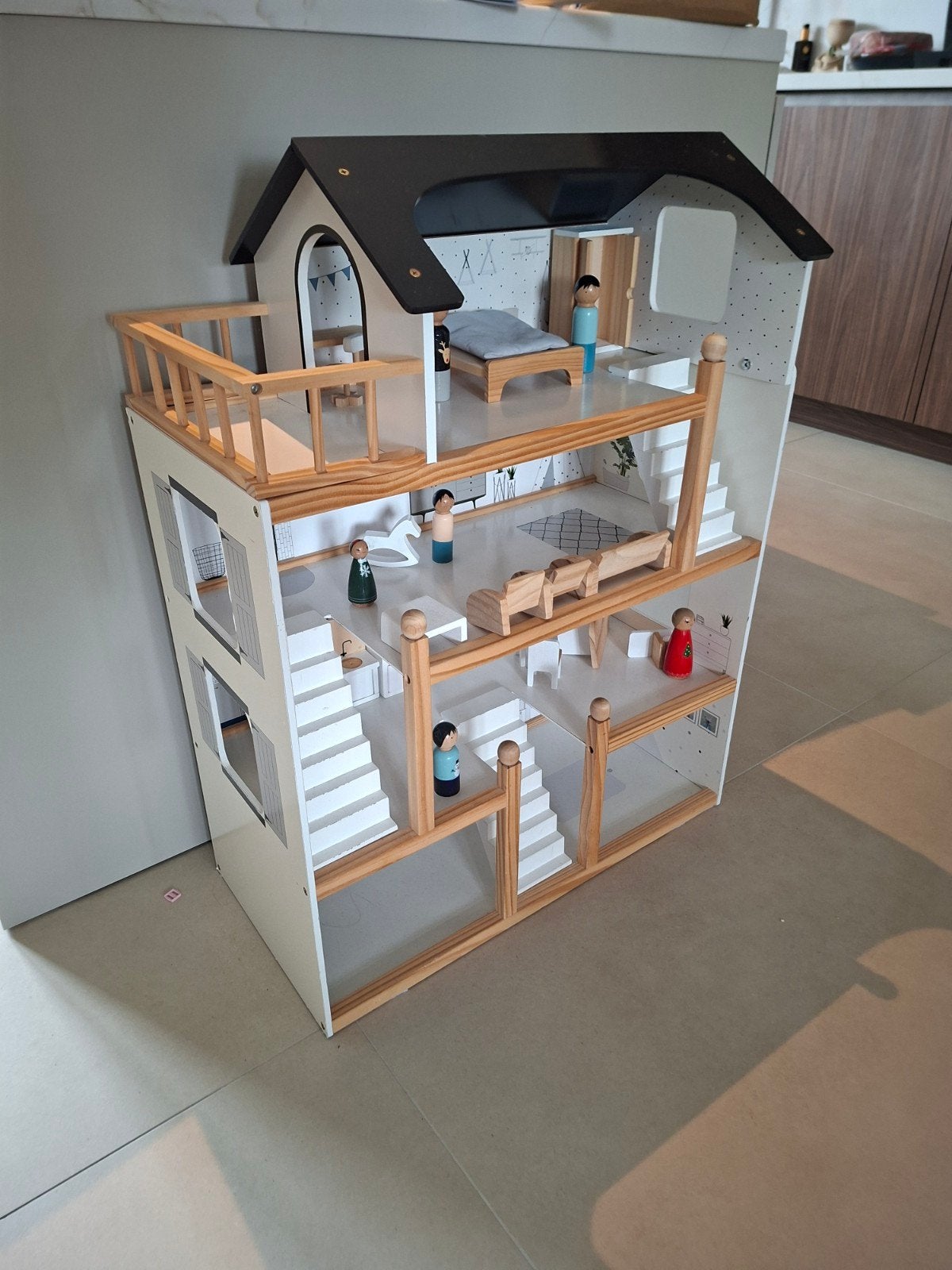 Petit Amelie houten poppenhuis, Ophalen, Gebruikt, Poppenhuis