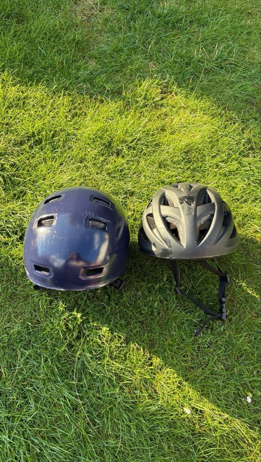 Kinder fietshelmen - Decathlon B'Twin en Bike Fun, Fietsen en Brommers, Fietsaccessoires | Fietshelmen, Ophalen, Gebruikt, Overige maten