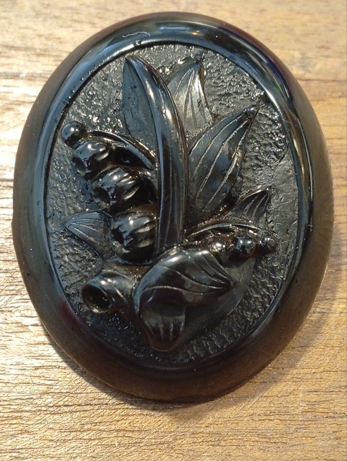 Antieke broche met lelietjes-van-dalen, Overige materialen, 4 tot 7 cm, Gebruikt, Zwart