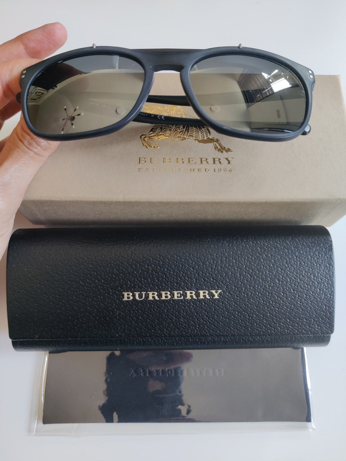 Burberry zonnebril, Overige merken, Zonnebril, Zwart, Ophalen of Verzenden