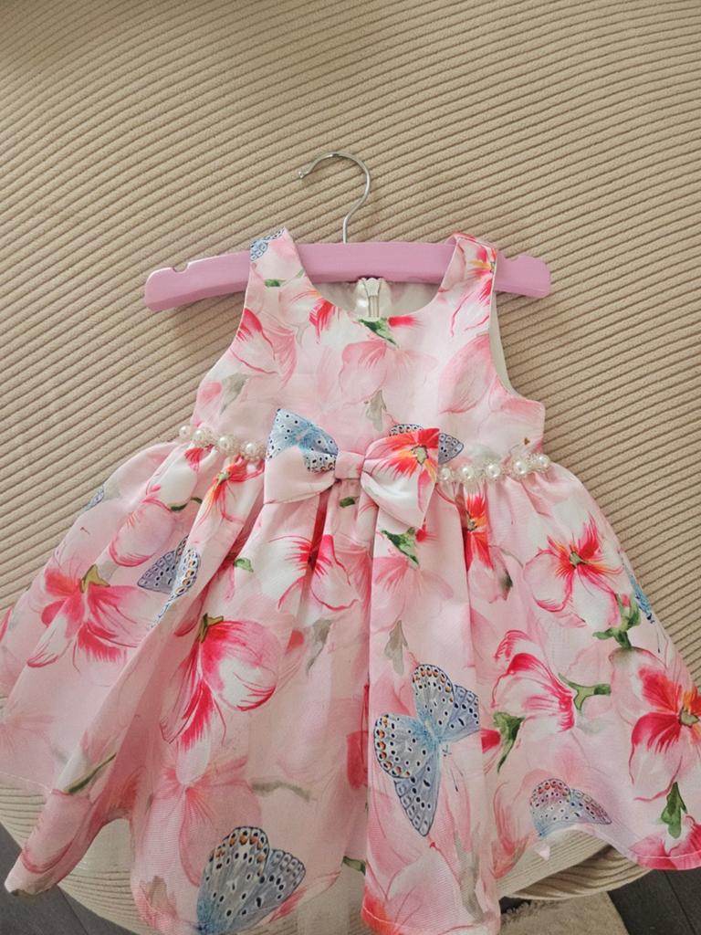 Meisjesjurk met bloemen en vlinders (6 mnd - 1 jaar), Kinderen en Baby's, Kinderkleding | Overige, Ophalen of Verzenden, Zo goed als nieuw