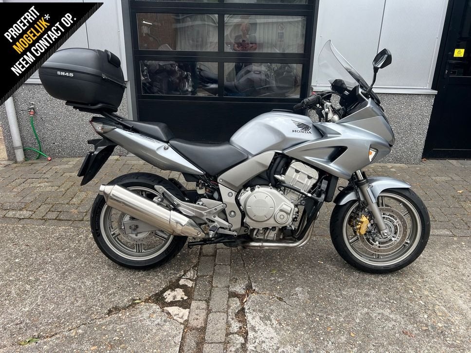 HONDA CBF 1000 A (bj 2009) 40390km, HONDA, 4 cilinders, Motorrijbewijs A, Bedrijf