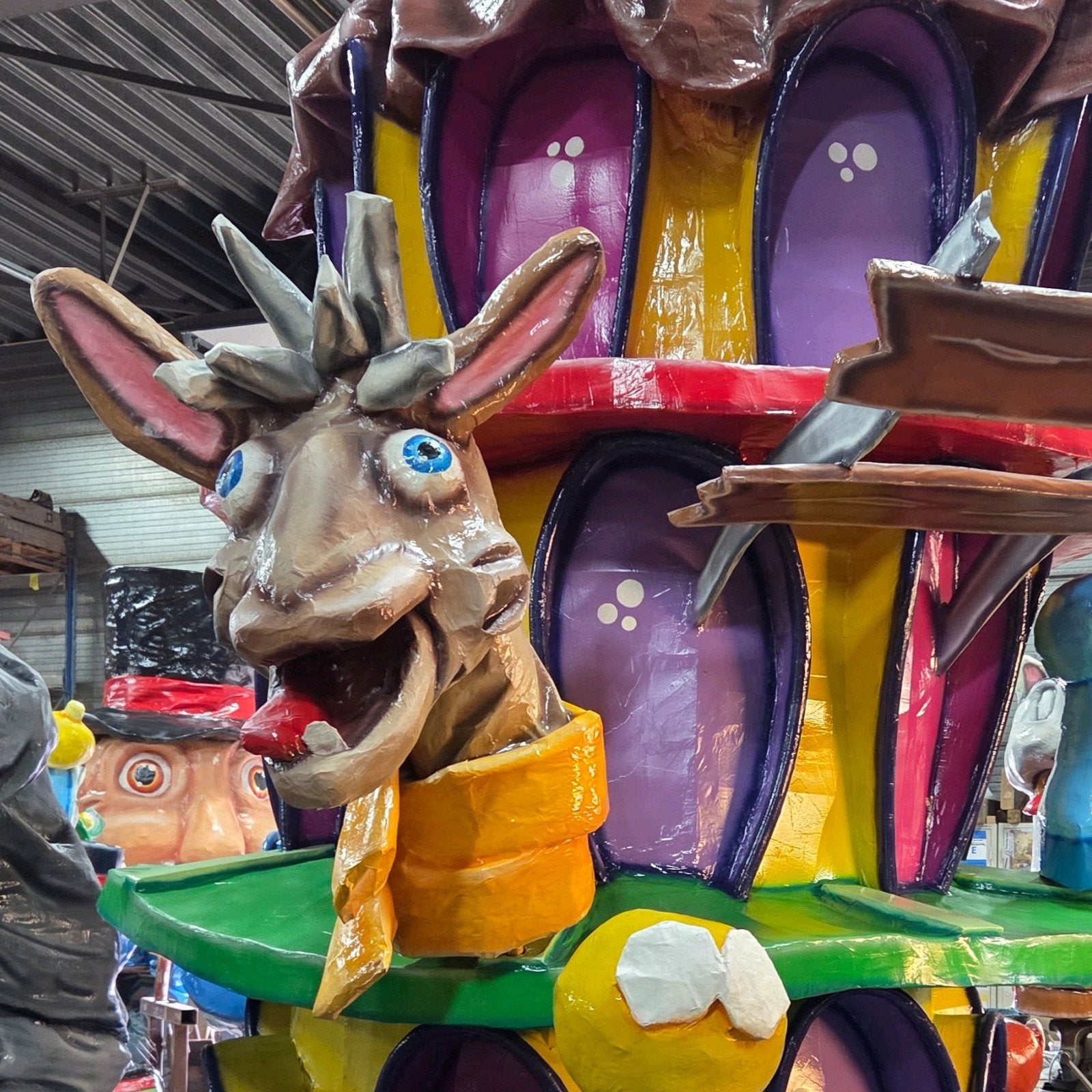 Carnavalspop L.A.M.A. te koop, Ophalen, Zo goed als nieuw, Carnaval