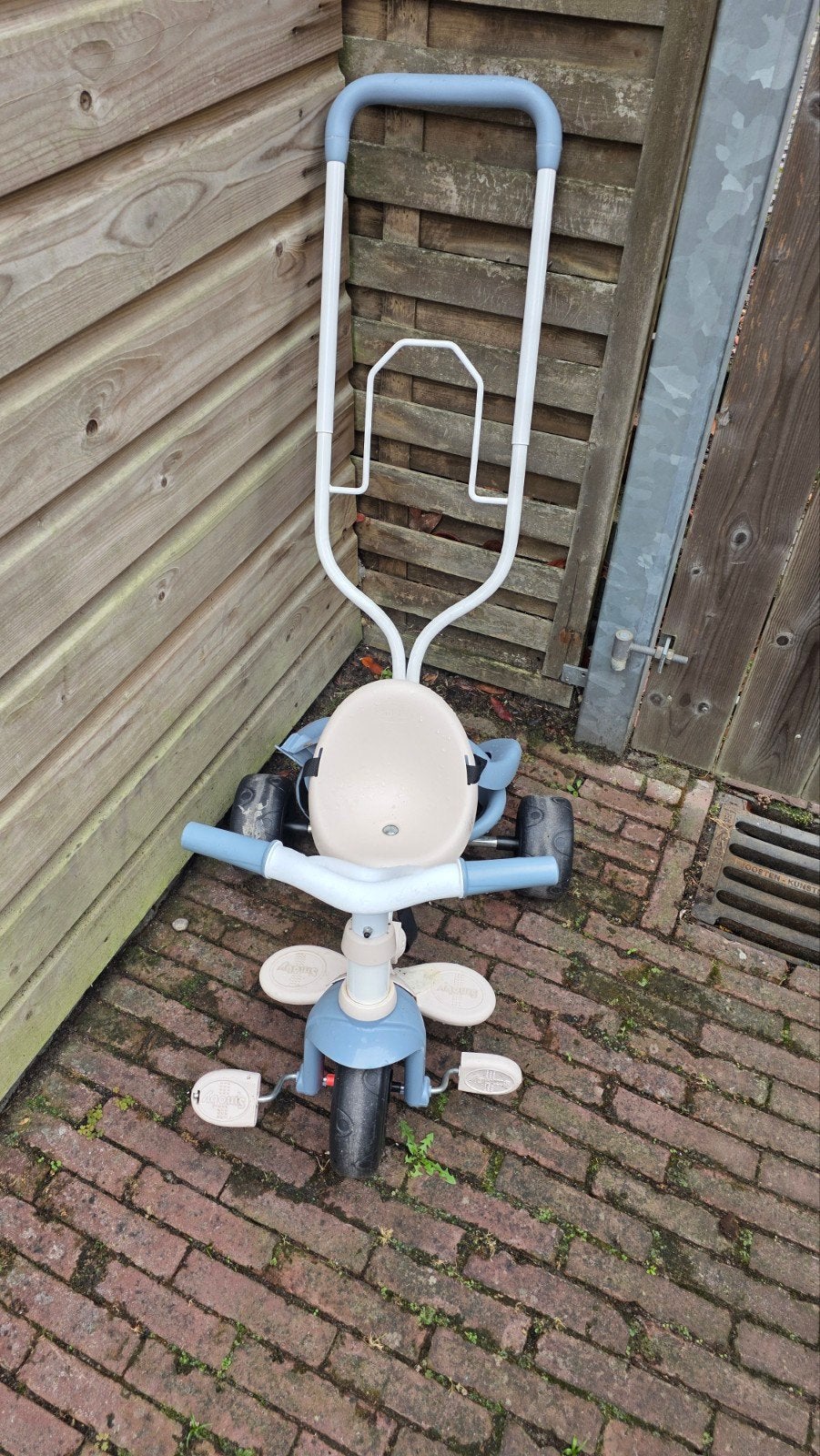 Smoby driewieler met duwstang - Gebruikt, Fietsen en Brommers, Ophalen, Gebruikt, Smoby, Duwstang