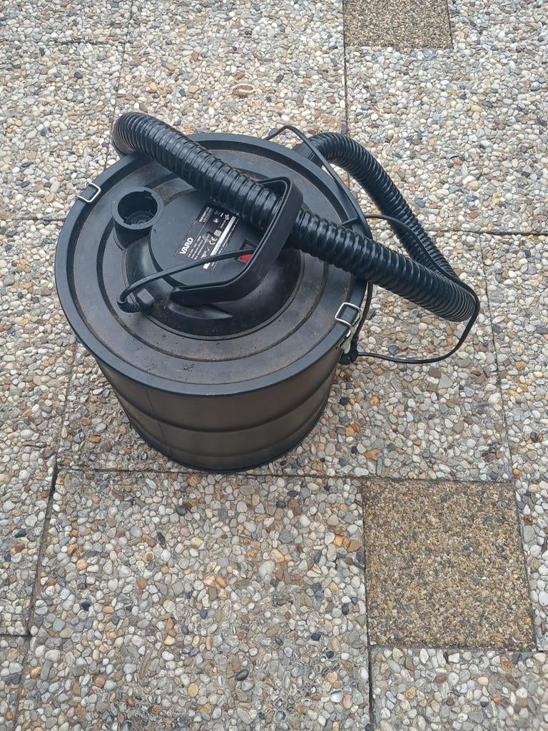 Varo Kachel stofzuiger - 1200W - Zo goed als nieuw, Witgoed en Apparatuur, Stofzuigers, Stofzuiger, Ophalen of Verzenden, Zo goed als nieuw