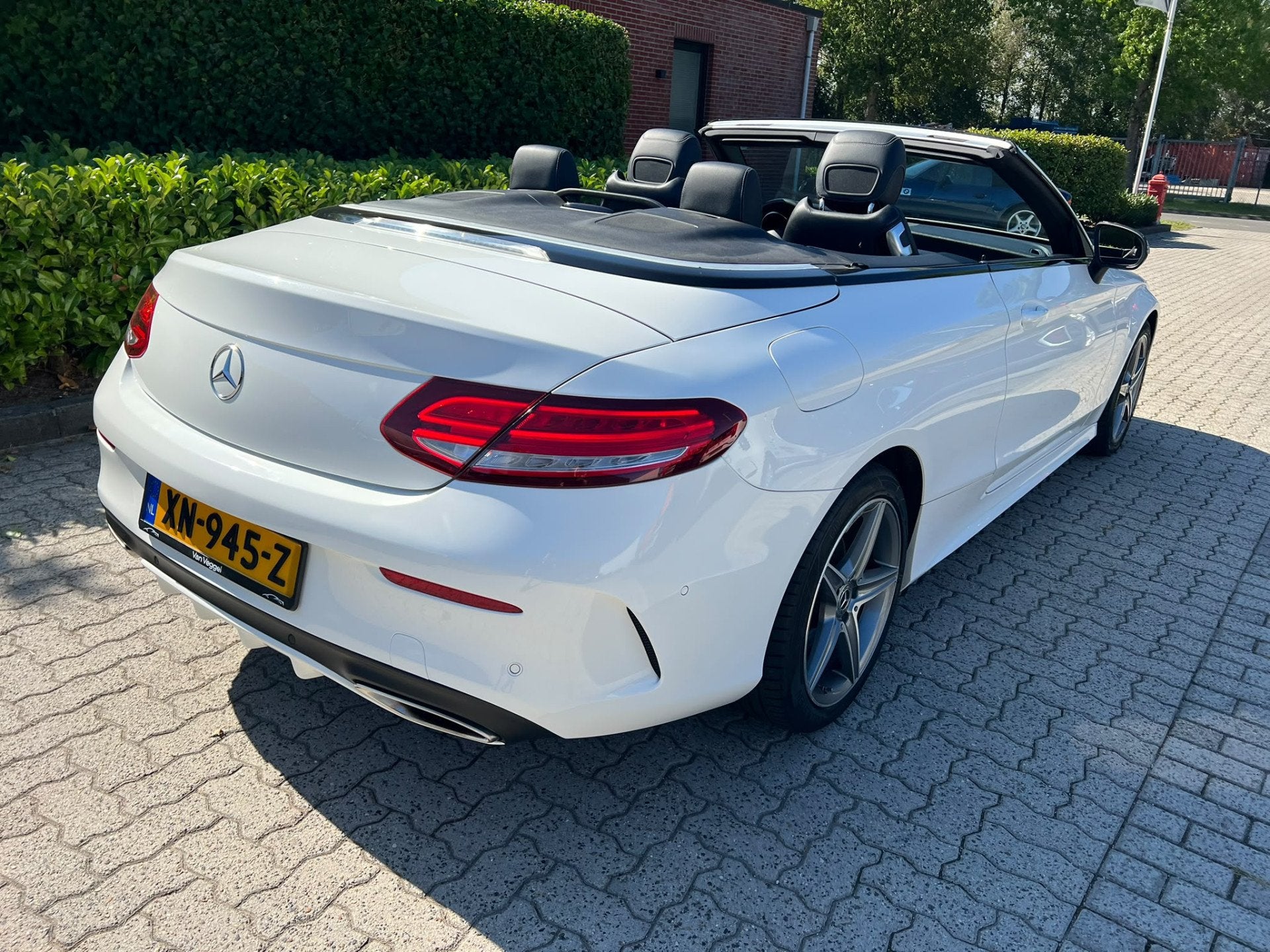 Mercedes-Benz C-Klasse Cabrio 180 AMG Pakket Premium stoelve, Auto's, Automaat, Achterwielaandrijving, Cabriolet, 4 stoelen