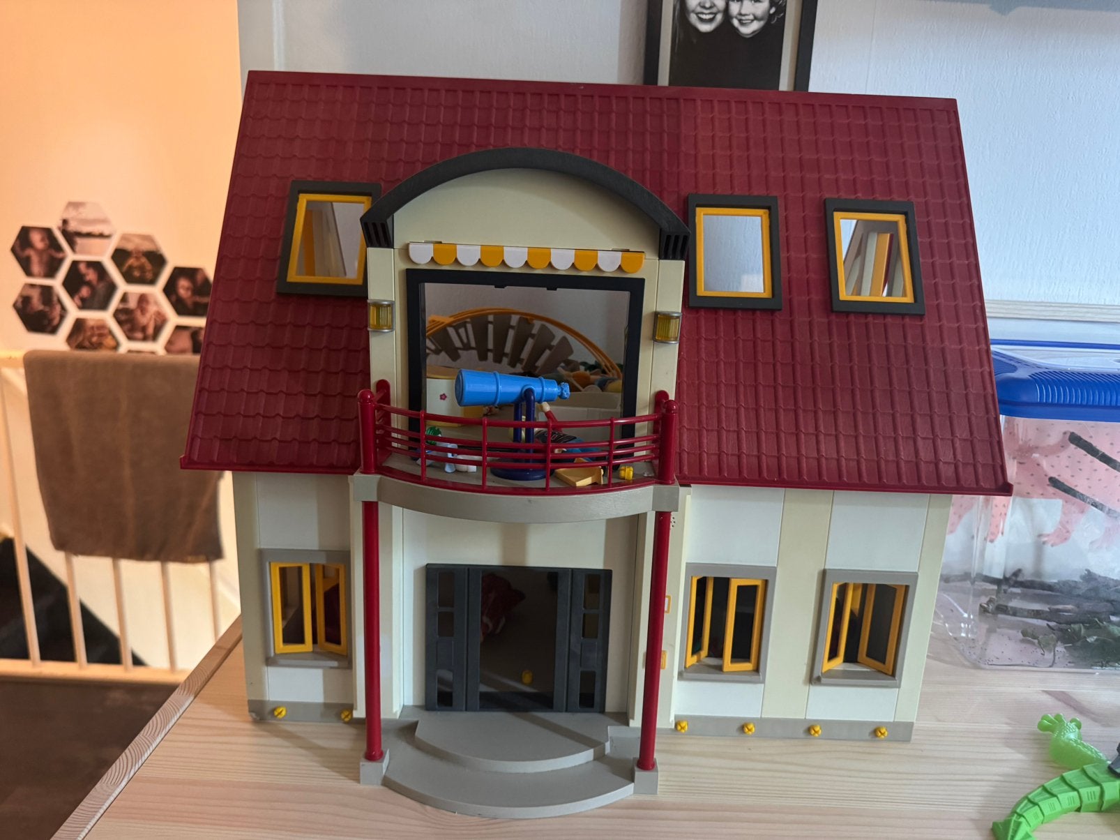 Mooi playmobil huis / villa met toebehoren, Kinderen en Baby's, Speelgoed | Playmobil, Ophalen of Verzenden, Zo goed als nieuw