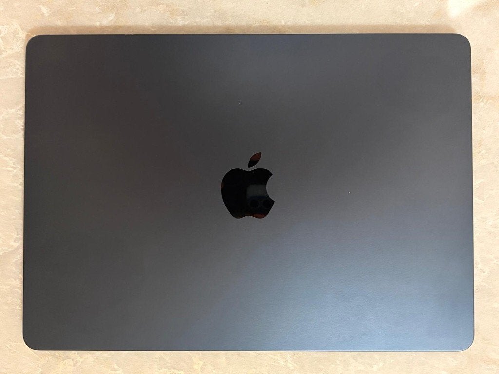 Foto 6 van Apple MacBook Air 13" M3 (2024)–16 GB/512 GB– Midnight Blue