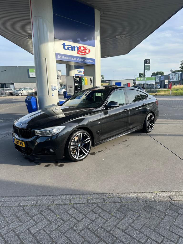 BMW 3-Serie GT 328I Aut8 2014 Zwart M High Executive, Auto's, BMW, Automaat, 745 kg, 4 cilinders, Zwart