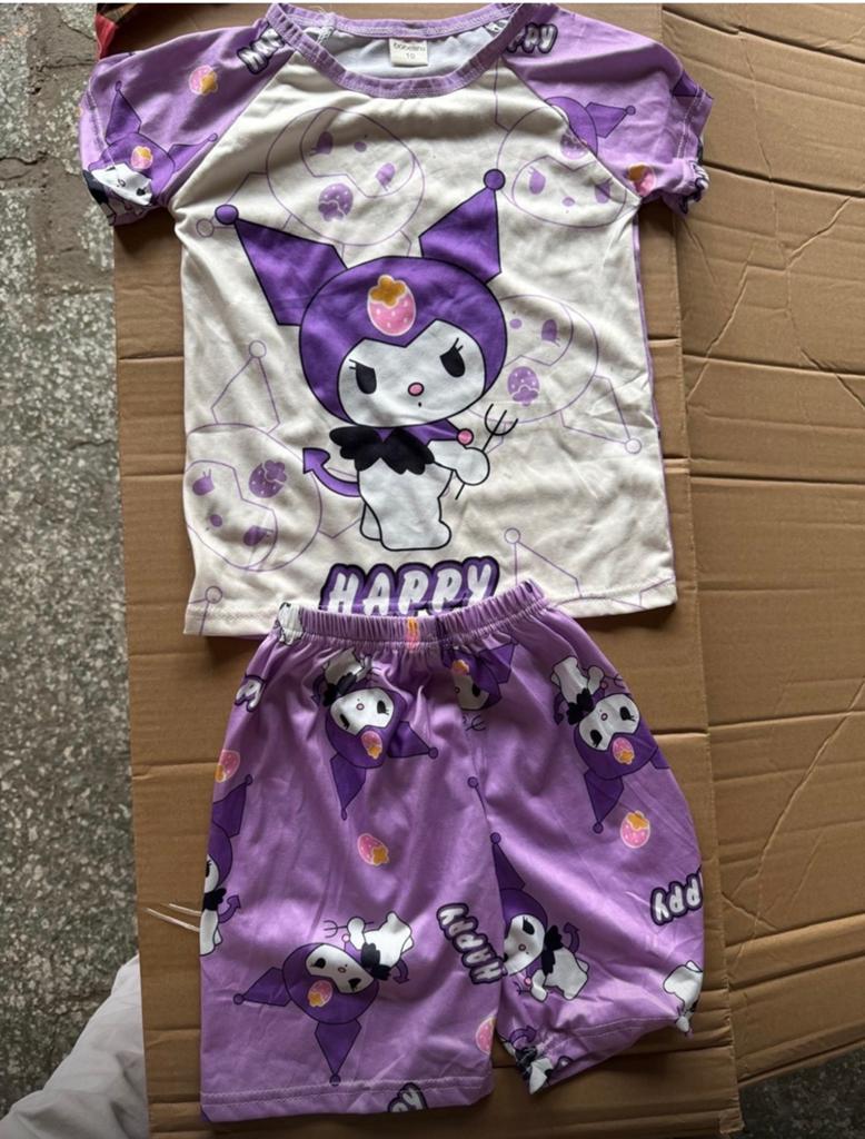 Leuke kinderpyjama set met Kuromi print, Kinderen en Baby's, Ophalen of Verzenden, Nieuw, Meisje