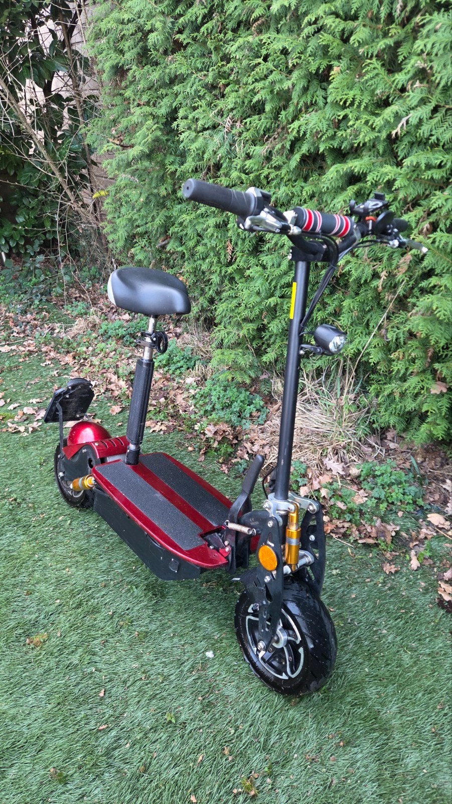 Zeer snelle step met snorfiets kenteken, Fietsen en Brommers, Ophalen, Elektrische step (E-scooter)