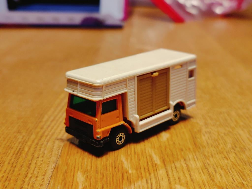 Matchbox Horse Box, Ophalen of Verzenden, Zo goed als nieuw, Auto