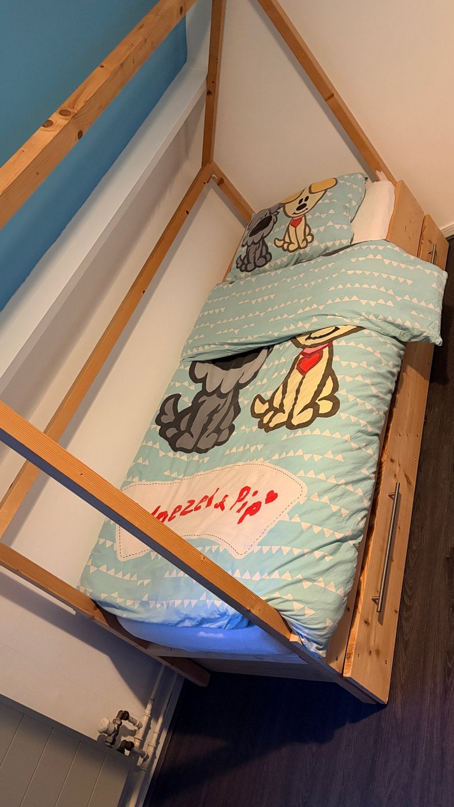 Houten kinderbed (huisbed) met uitschuifbaar bed, Ophalen, Gebruikt, 80 cm, 200 cm