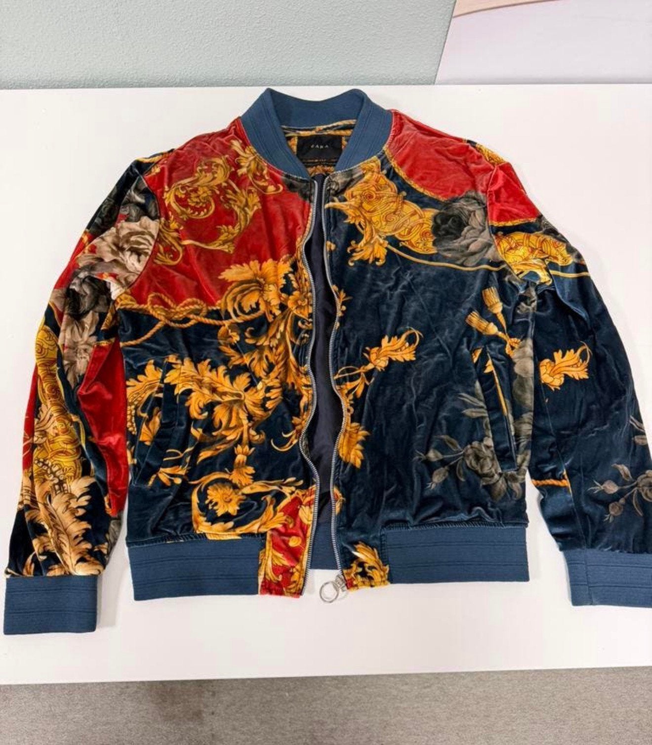 Zara Man Velvet Bomber Jacket Baroque L design jack vest, Maat 52/54 (L), Meerkleurig, Ophalen of Verzenden, Zo goed als nieuw