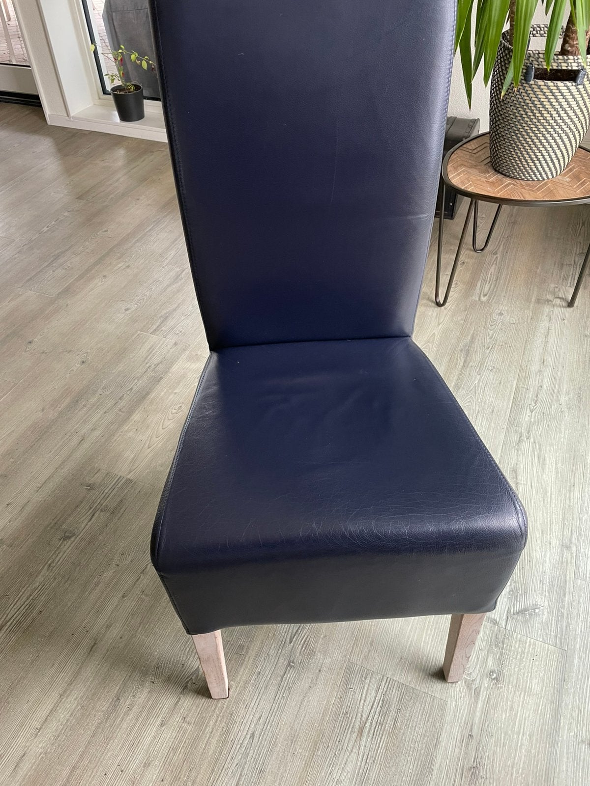 6 donkerblauwe eetkamerstoelen, gebruikt maar netjes, Ophalen, Gebruikt, Blauw, Leer