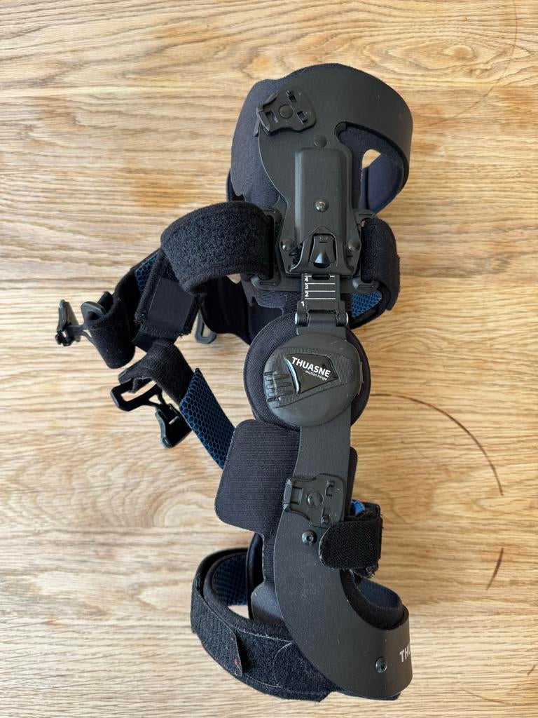 Knie brace of kniebrace Thuasne (knee brace), Ophalen, Zo goed als nieuw