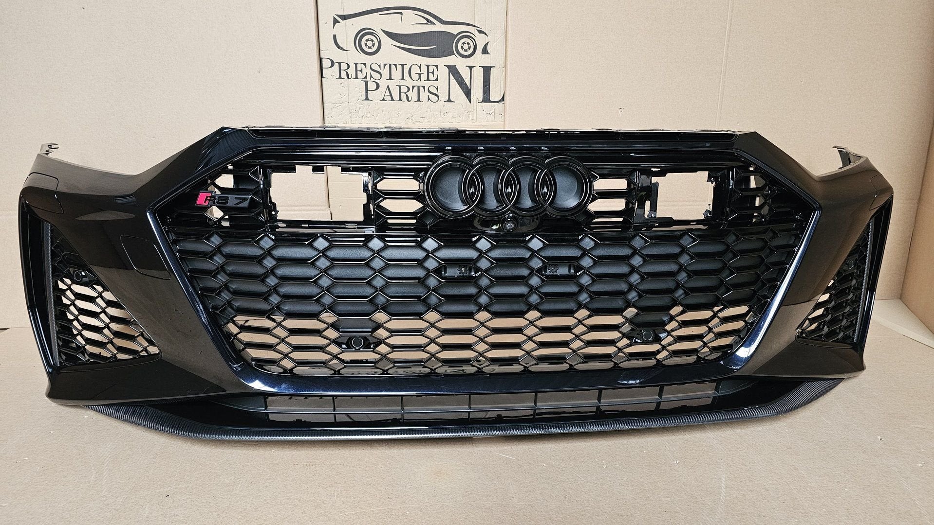 Voorbumper Audi A7 C8 4K8 RS7 ORIGINEEL 6xPDC CAMERA CARBON, Gebruikt, -, Voor, Ophalen of Verzenden