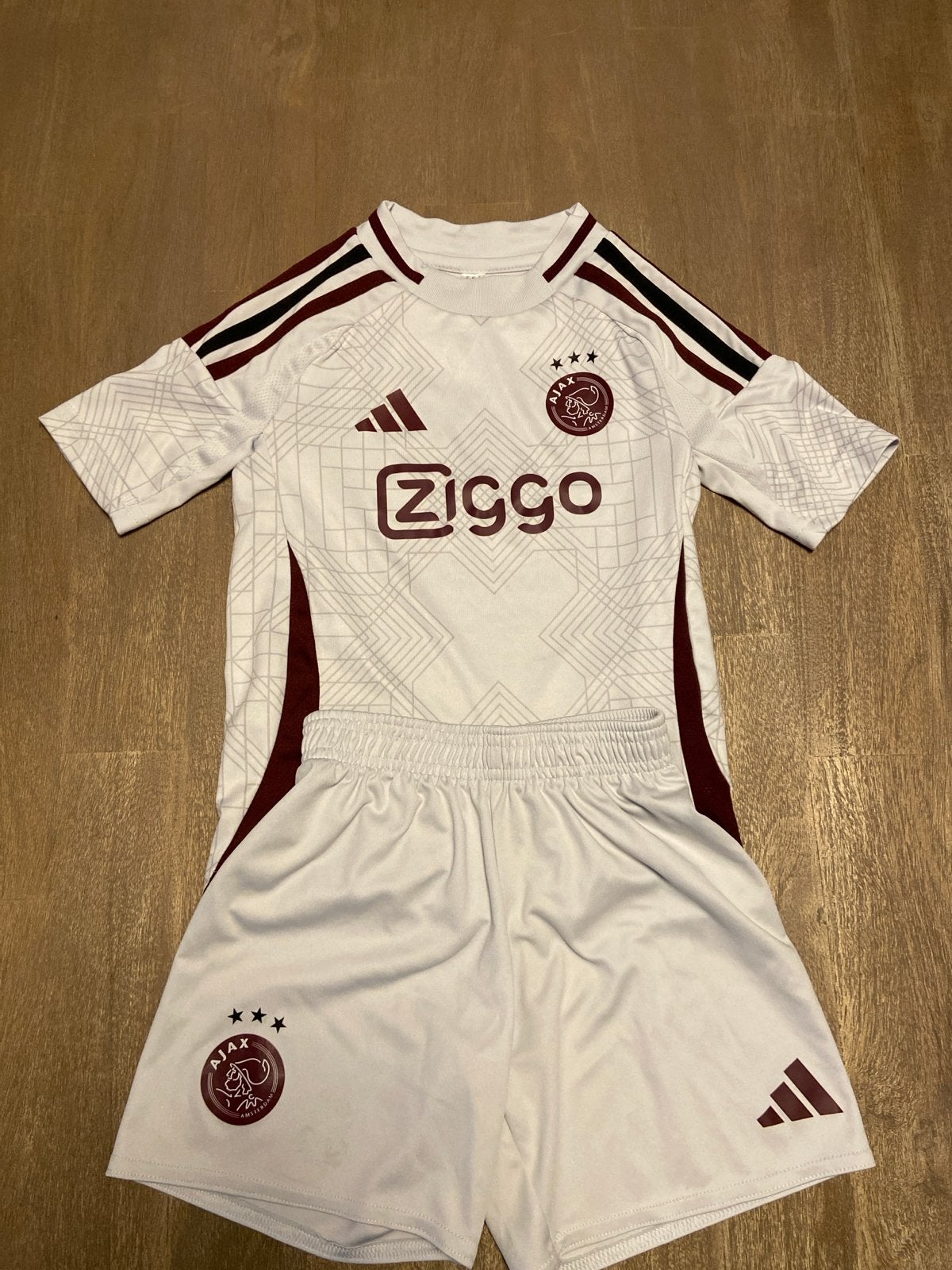 Ajax uit tenue 2023/2024 maat 110 (4-5 jaar), Ophalen, Zo goed als nieuw, Jongen of Meisje