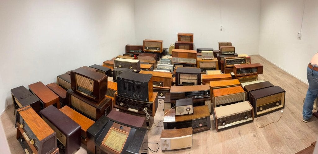 103 Buizenradio's / grammafoon/ buizenversterkers werkend, Ophalen, Refurbished, Radio