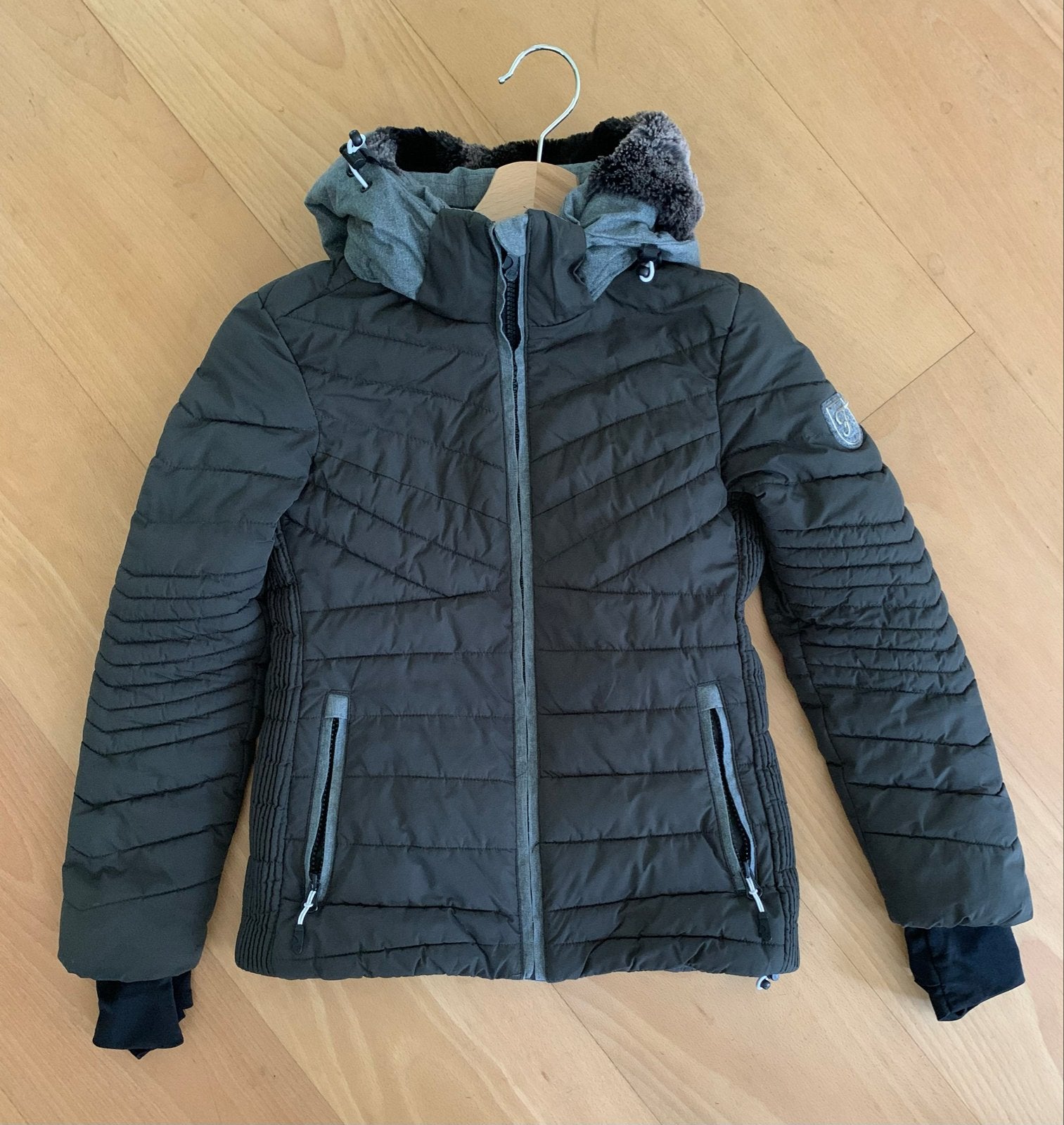 Falcon winterjas ski jas meisjes maat 140, Ophalen of Verzenden, Zo goed als nieuw, Meisje, Jas