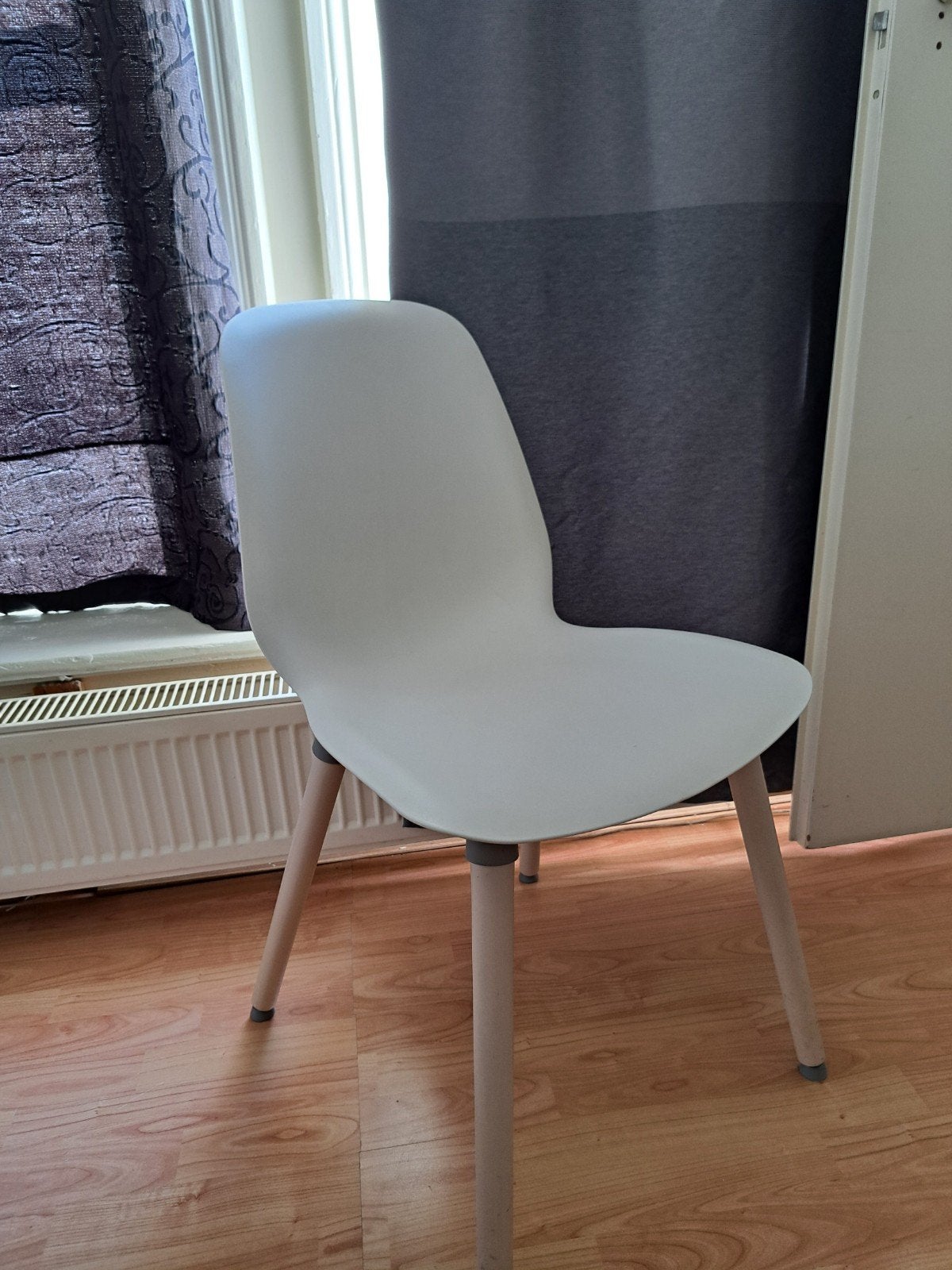 Vier witte eetkamerstoelen in goede staat, Ophalen, Zo goed als nieuw, Wit, Vier