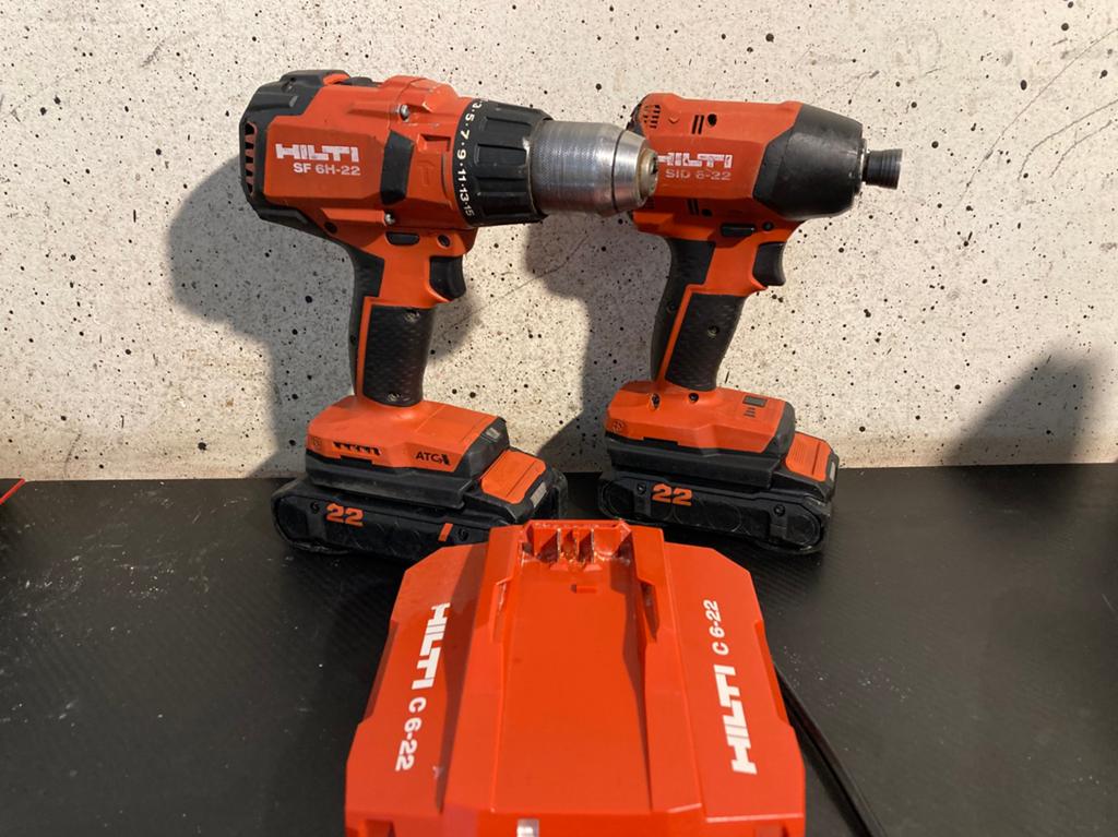 Hilti nuron schroefset, Doe-het-zelf en Verbouw, Ophalen of Verzenden, Zo goed als nieuw, Boor- en Schroefmachine