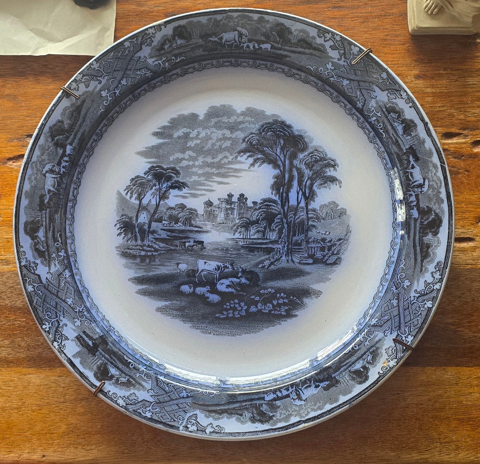 Antiek Petrus Regout 'Plaisance' bord, Maastricht, Ophalen