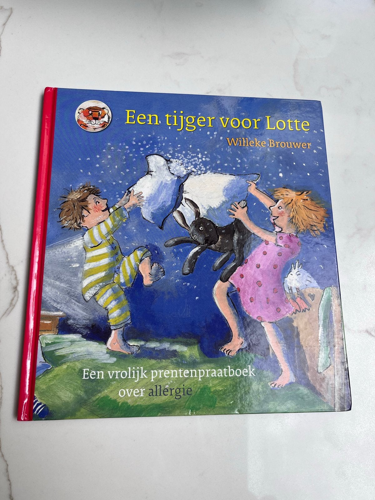 Een tijger voor Lotte - Prentenboek over allergie, Ophalen of Verzenden, Gelezen, Prentenboek