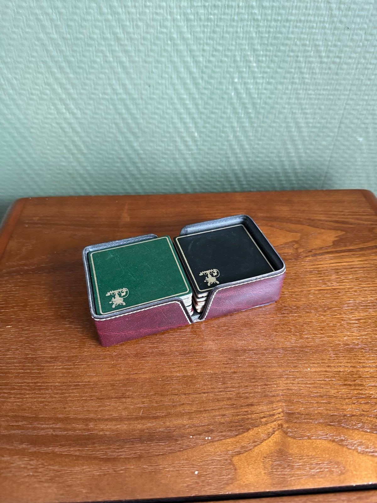 Vintage onderzetters met houder, Gebruikt, Glasonderzetter, Ophalen of Verzenden, Met houder