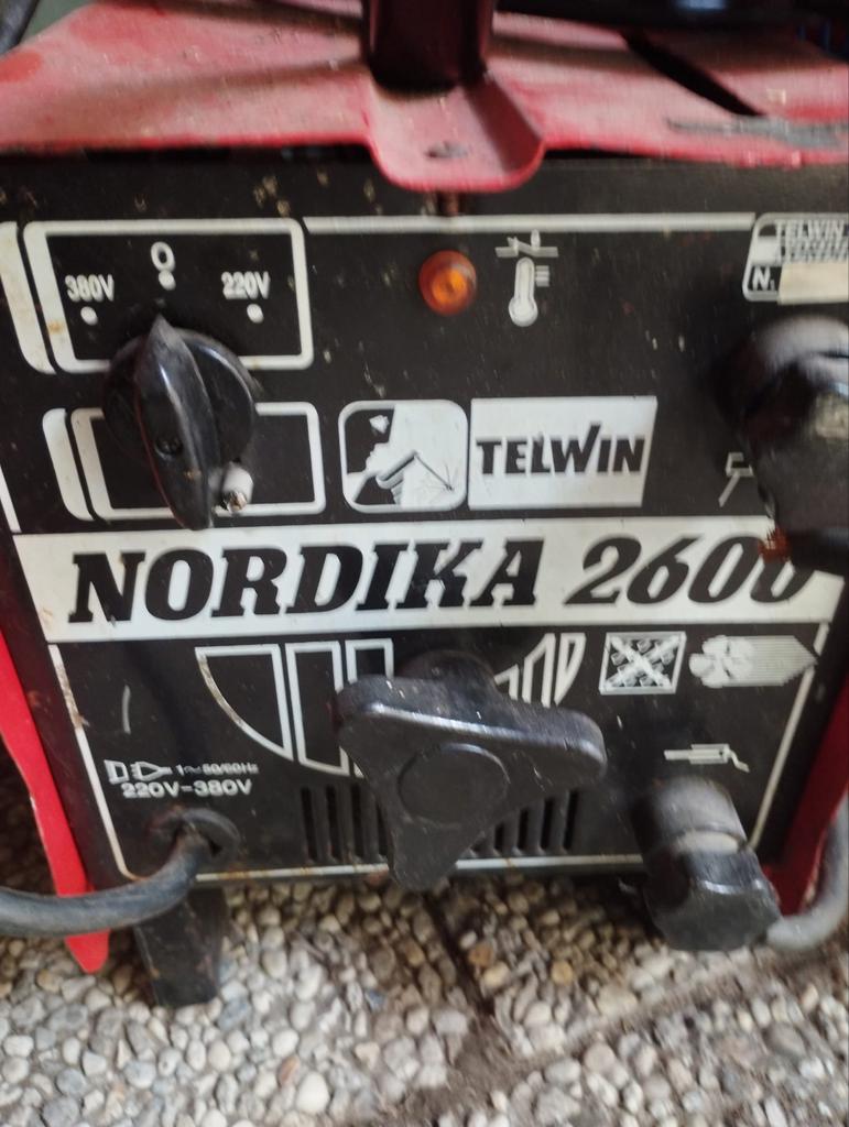 Telwin Nordika 2600 Lasapparaat - Krachtig en Betrouwbaar, Ophalen, Zo goed als nieuw, 250 ampère of meer, Elektroden