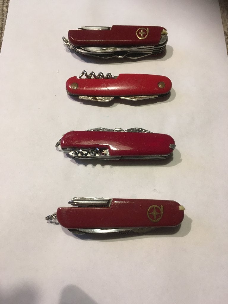 zakmes multi mes zakmes rood 4 stuks, Ophalen of Verzenden, Landmacht, Overige gebieden, Mes of Dolk