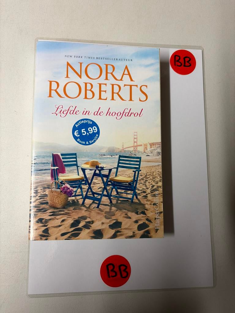 Nora Roberts - Liefde in de hoofdrol, Ophalen of Verzenden, Gelezen, Nederland